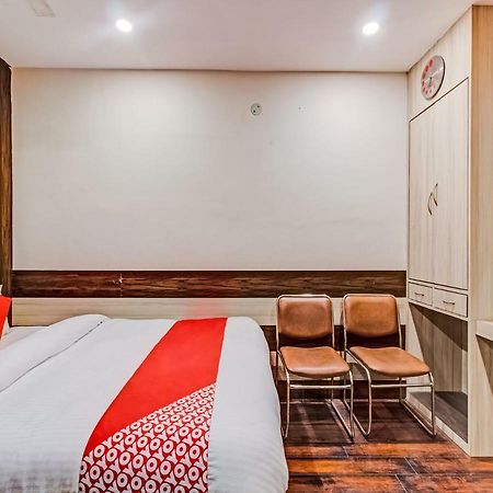 Oyo 24171 Hotel Meridian Dzsamsedpur Kültér fotó