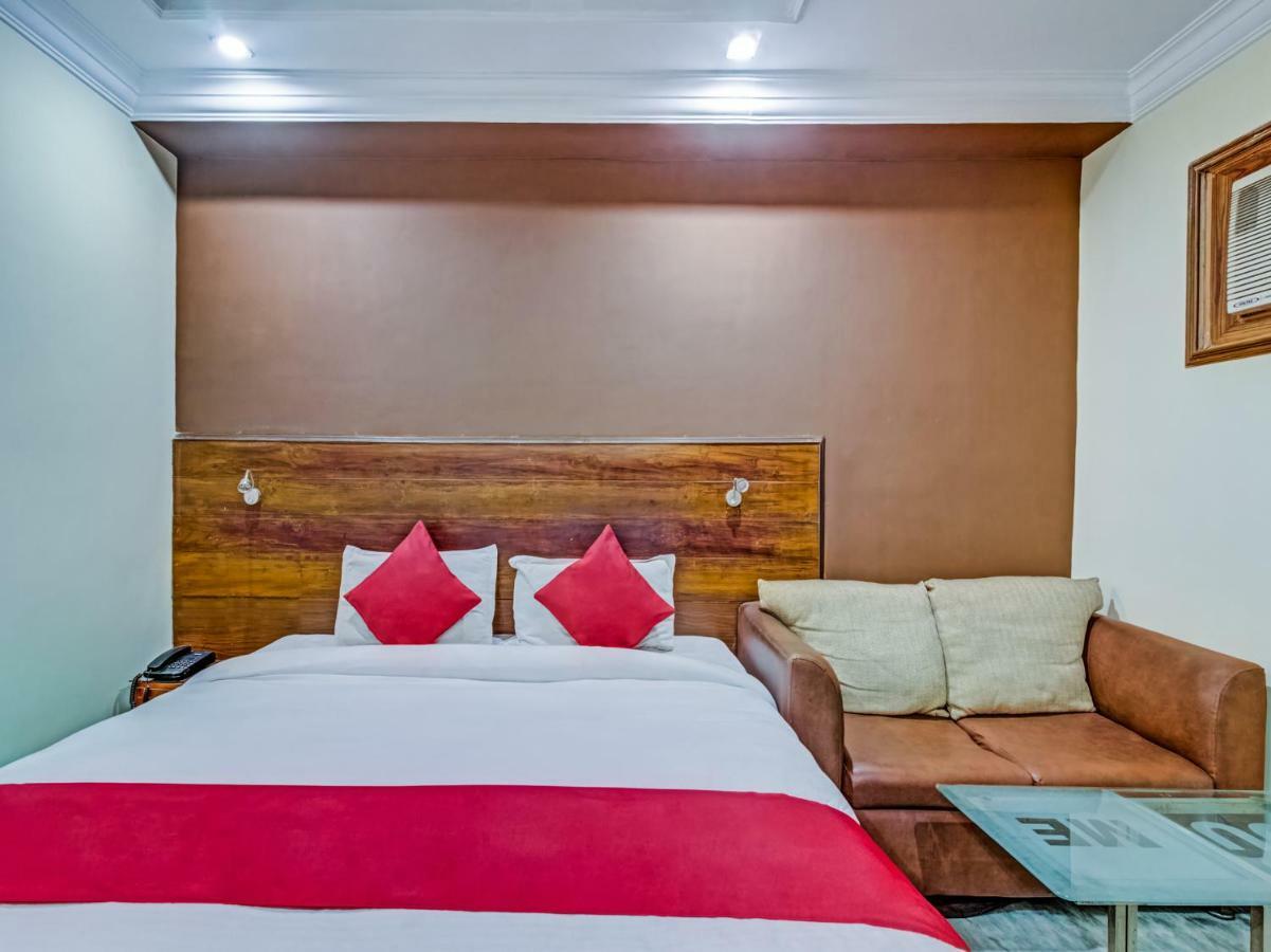 Oyo 24171 Hotel Meridian Dzsamsedpur Kültér fotó