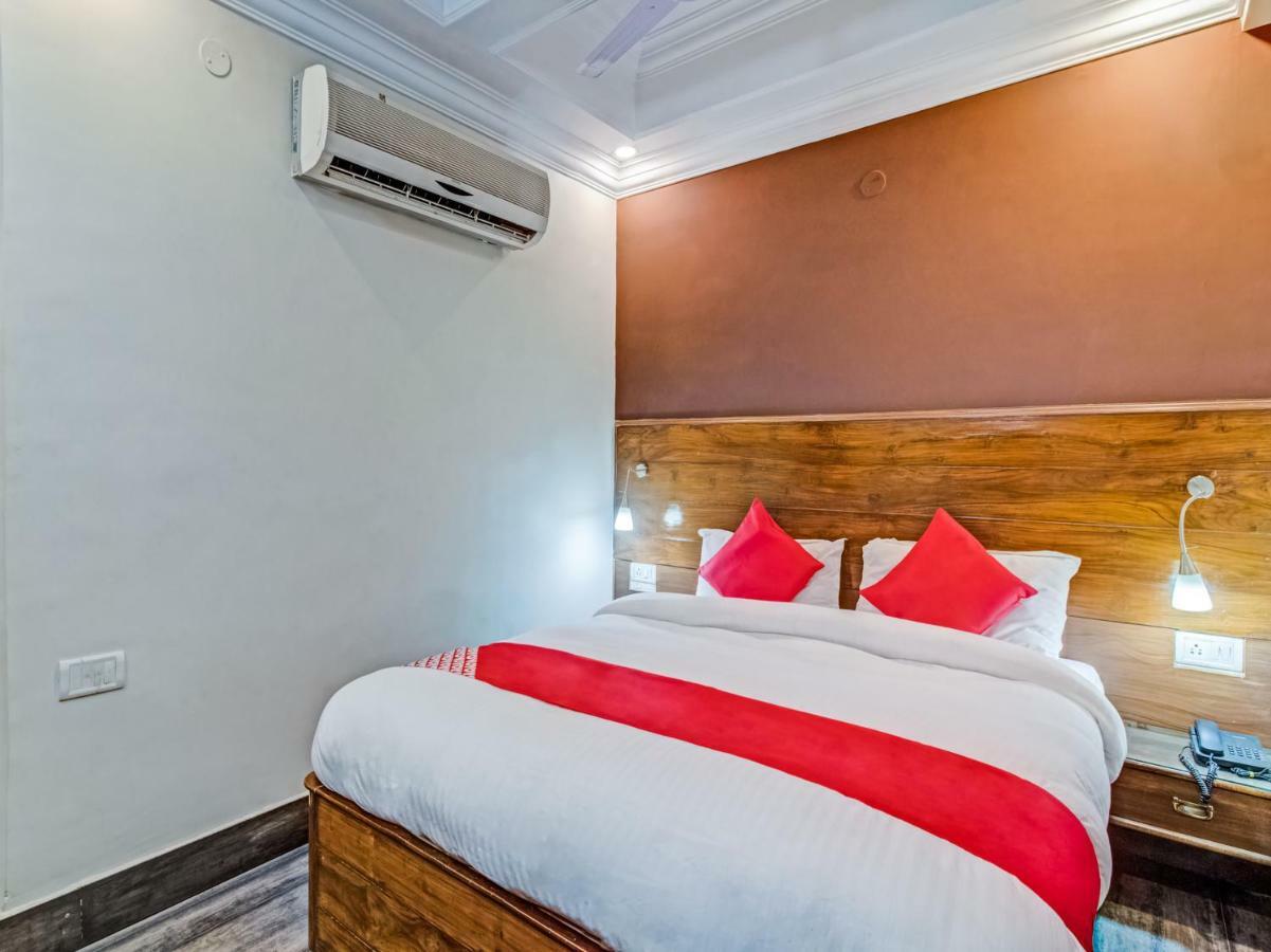 Oyo 24171 Hotel Meridian Dzsamsedpur Kültér fotó