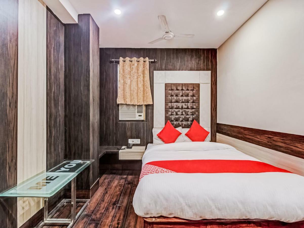 Oyo 24171 Hotel Meridian Dzsamsedpur Kültér fotó